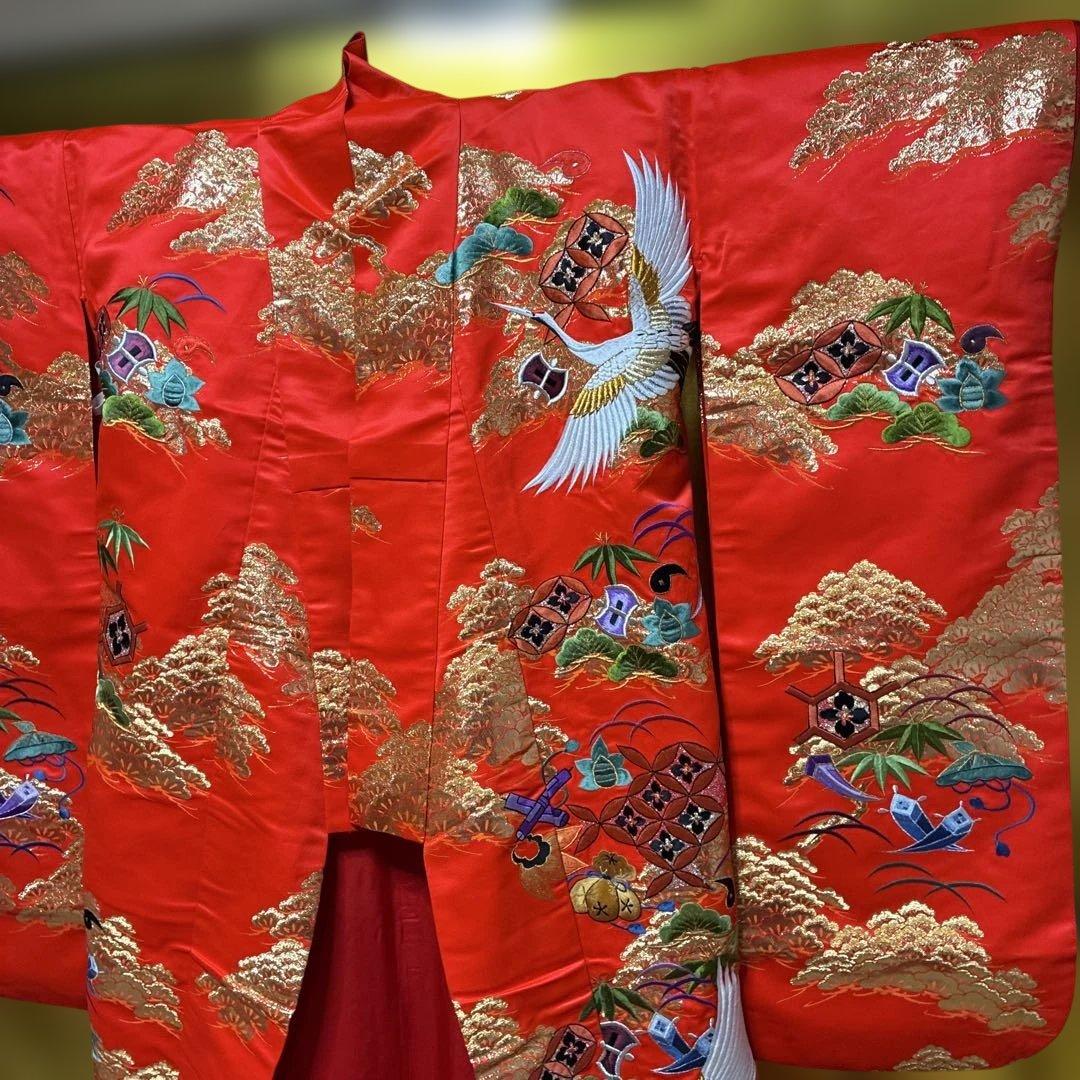 Iro-uchikake Uchikake Wedding Kimono Silk Donsu with Embroidered Pine and Crane