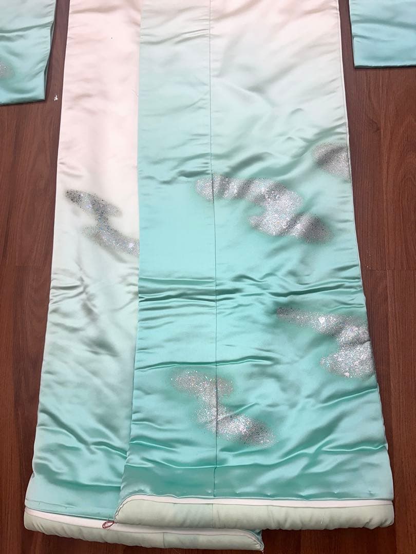 Vintage Silk Uchikake Wedding Kimono, White and Green, Simple Design