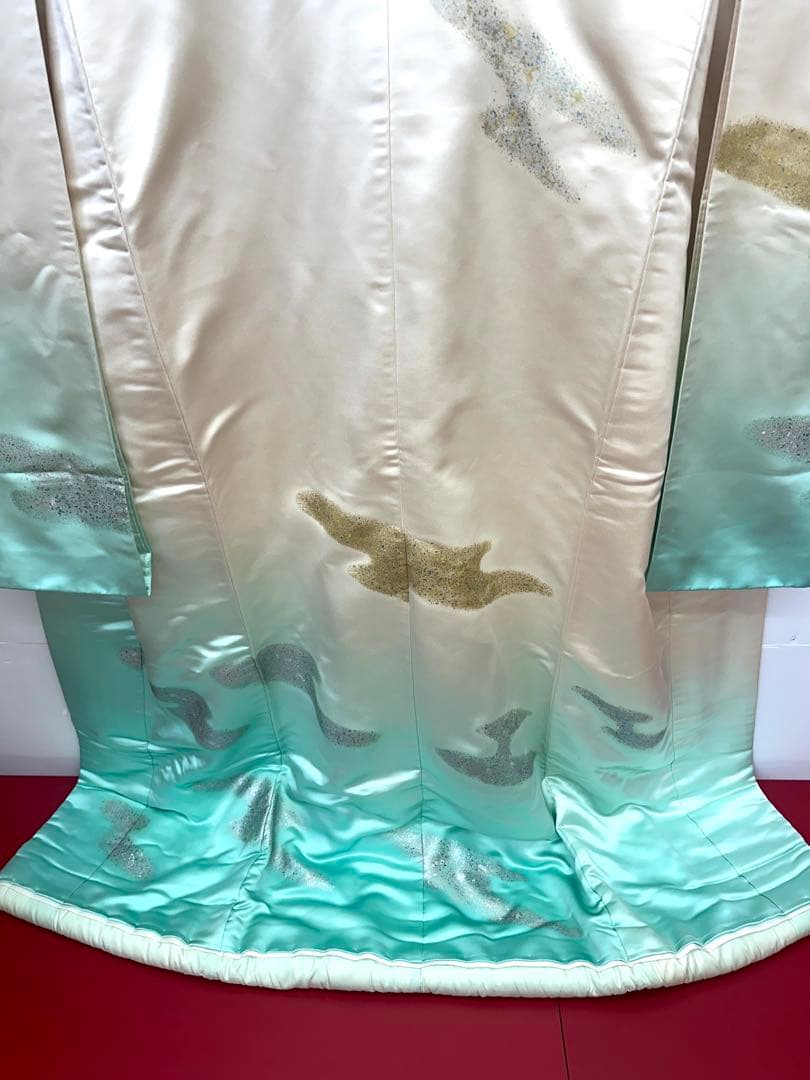 Vintage Silk Uchikake Wedding Kimono, White and Green, Simple Design