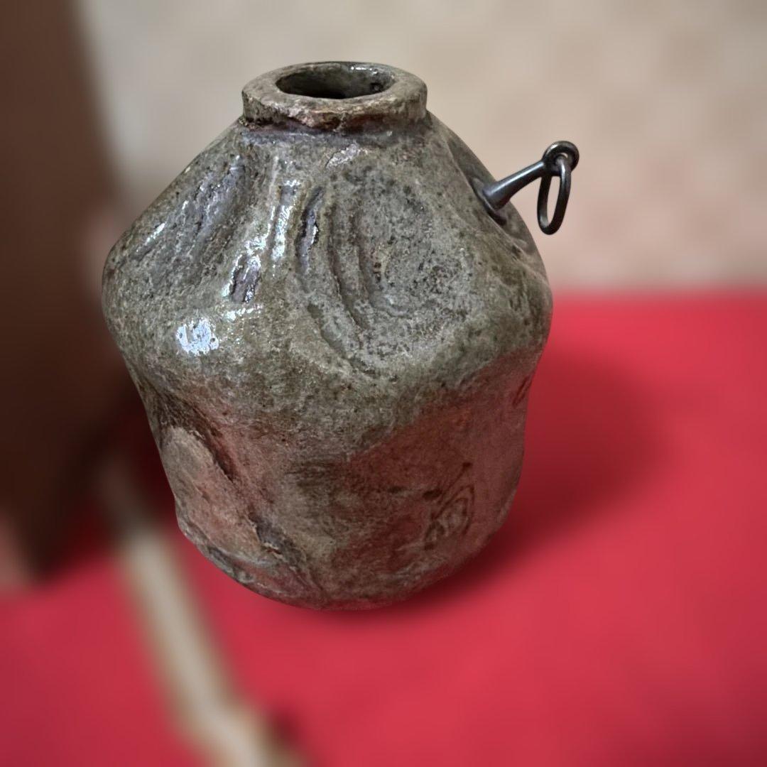 Bunka 3 (1806) Inscribed Antique Hanging Flower Vase Uzukumaru Kakehanaire Ceramic with Tomobako