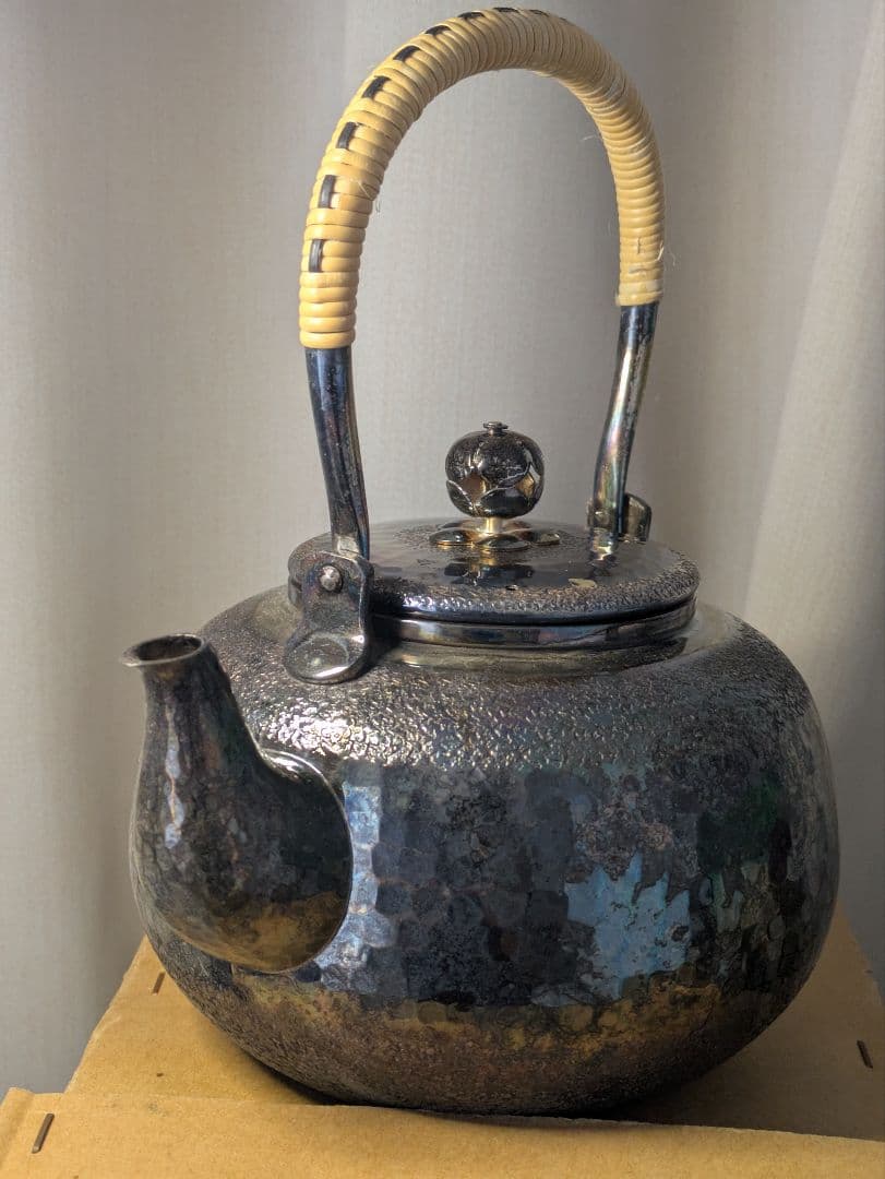Shuhodo Ginbin Water Kettle Silver-Finish with Hammered Texture, Sencha Tea Tool