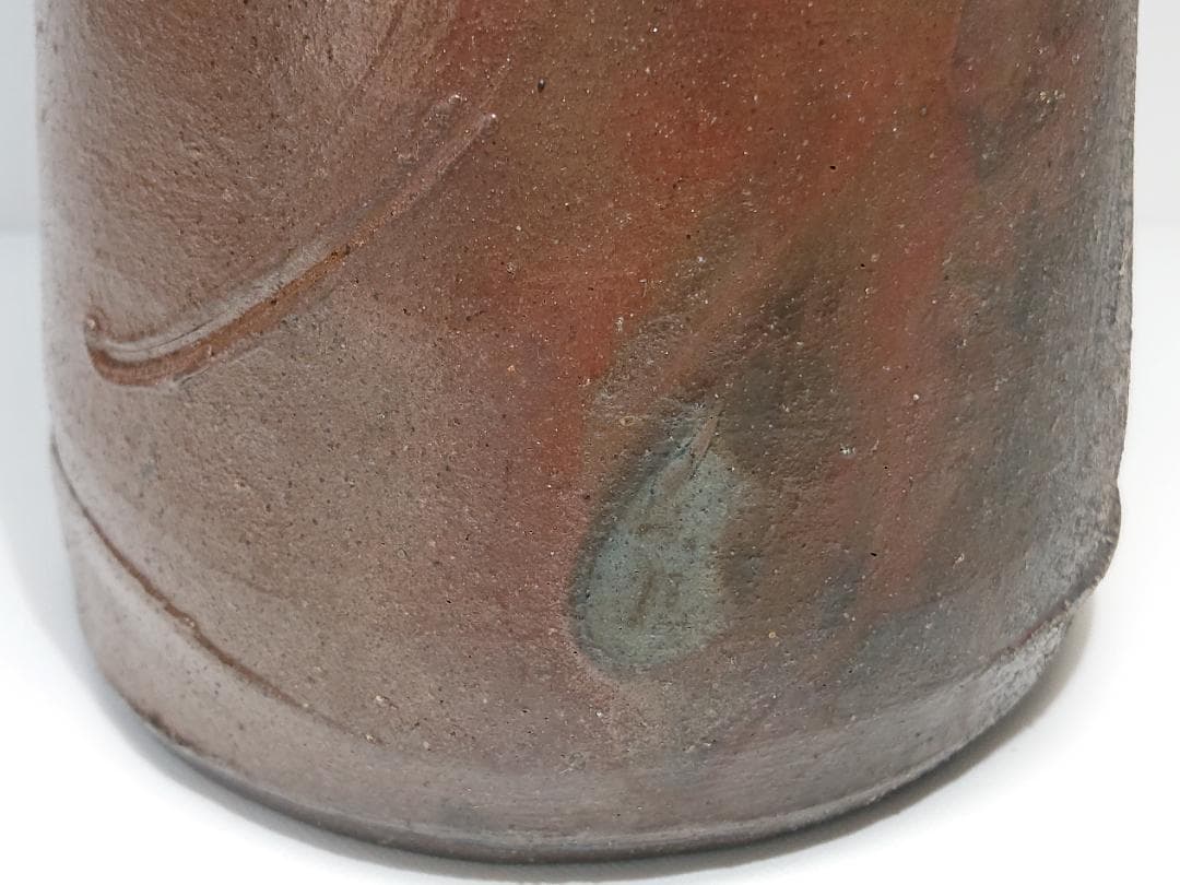 Ichino Shinsui Tamba Ware Kinuta Flower Vase Natural Ash Glaze, with Box