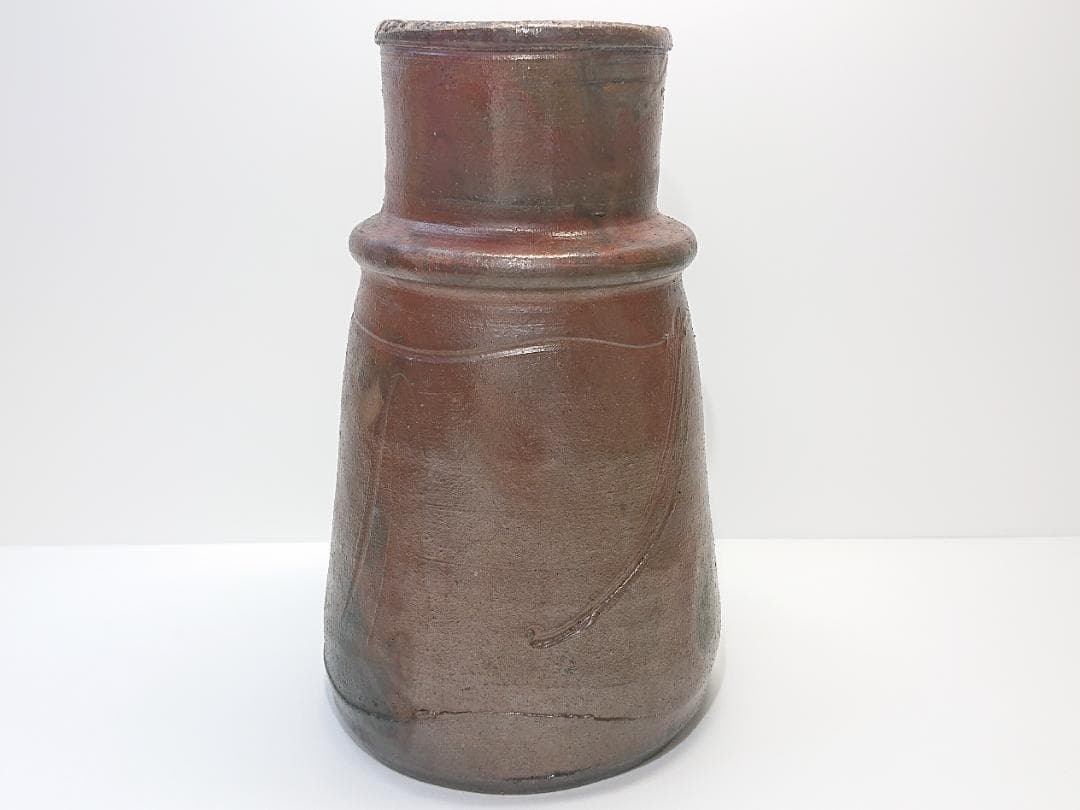 Ichino Shinsui Tamba Ware Kinuta Flower Vase Natural Ash Glaze, with Box