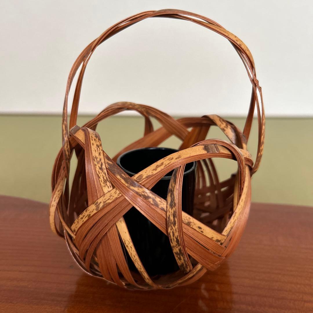 Japanese Woven Bamboo Flower Basket with Inner Vase for Ikebana Sencha