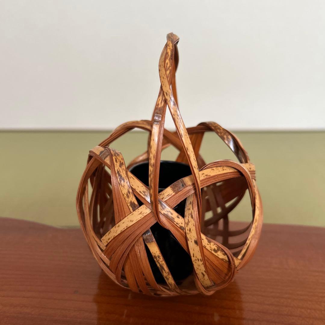 Japanese Woven Bamboo Flower Basket with Inner Vase for Ikebana Sencha