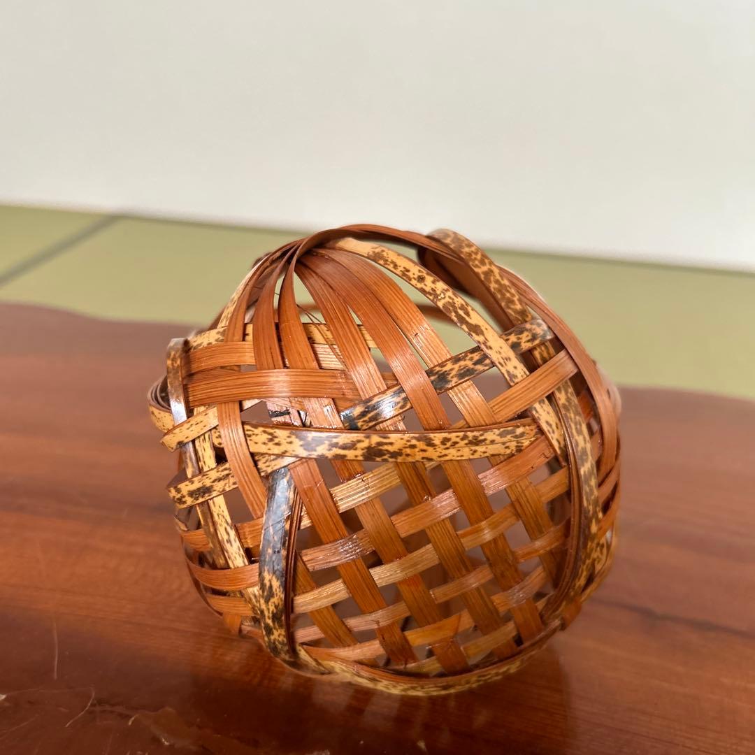 Japanese Woven Bamboo Flower Basket with Inner Vase for Ikebana Sencha