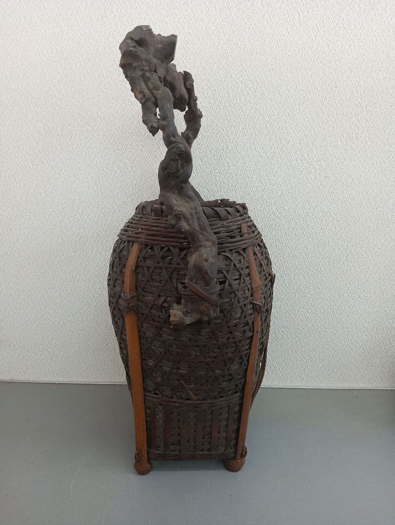 Japanese Bamboo Flower Basket with Natural Twisted Wood Handle Antique