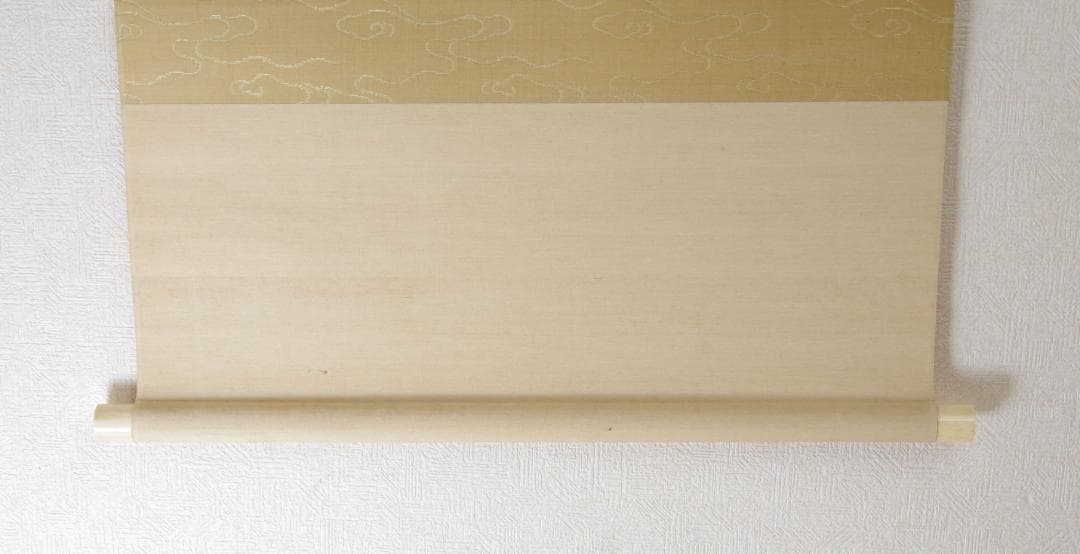 Ishikawa Yurin Hanging Scroll, Quails and Autumn Grasses, Silk, Signed Box, 136.5 x 55.8 cm