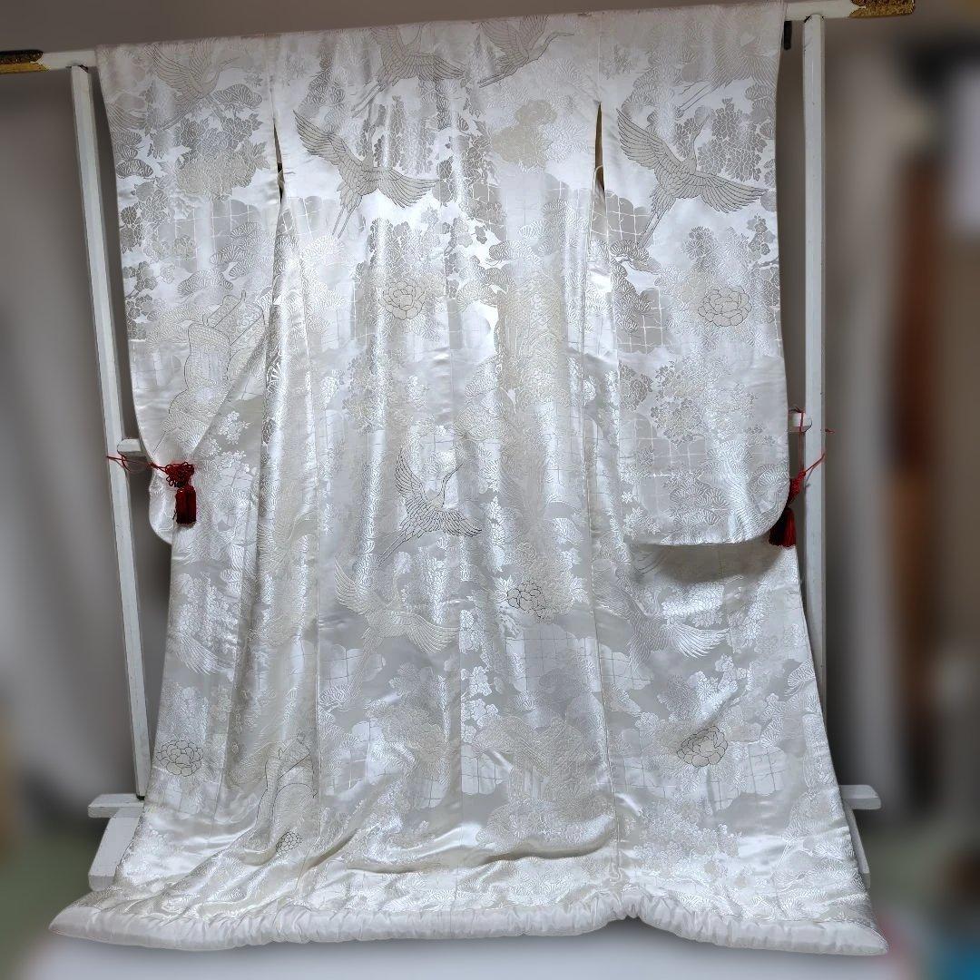Shiro Uchikake Bridal Kimono Silk Full Sagara Embroidery White Wedding Robe