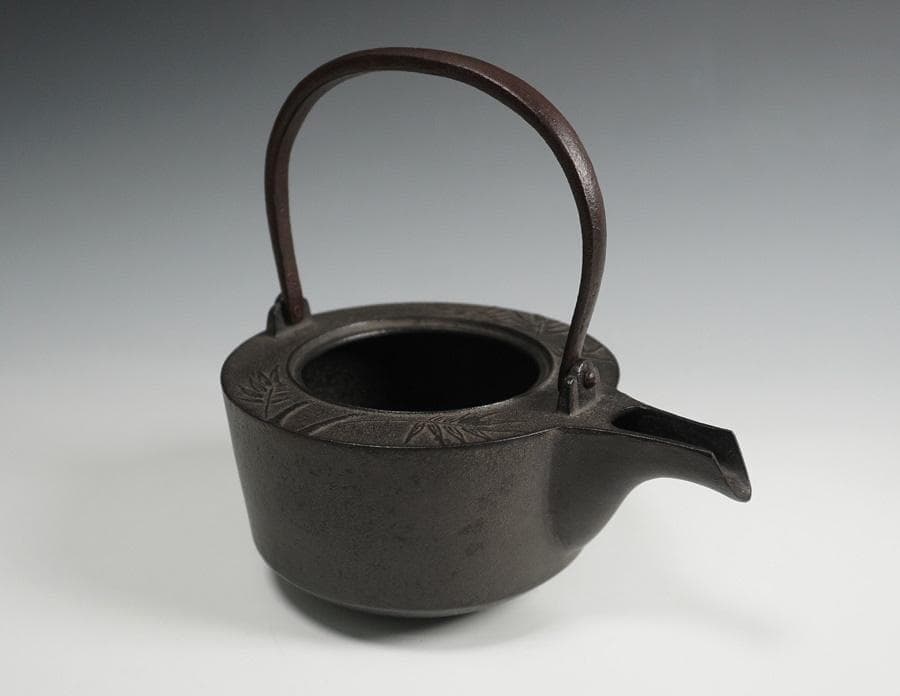 Takahashi Keiten Choshi Kettle, Bamboo Relief, Copper Lid, Boxed